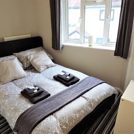 1 Bed Bagshot Pennyhill Accommodation Exterior foto