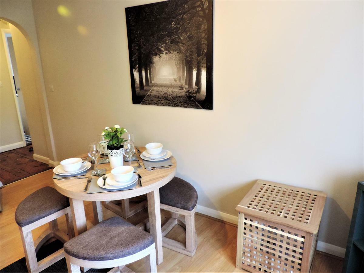 1 Bed Bagshot Pennyhill Accommodation Exterior foto